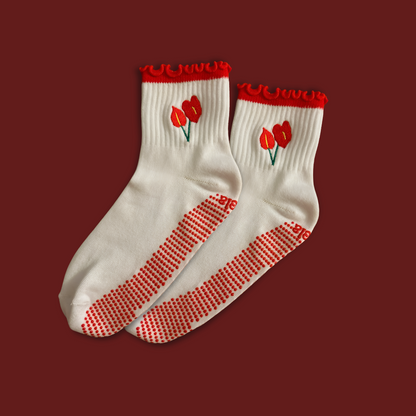 Isla Ruffles Grip Socks